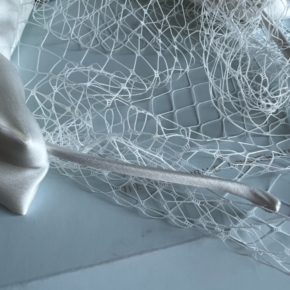 Kristin Ess Hairband Veil - Picture 3 of 7